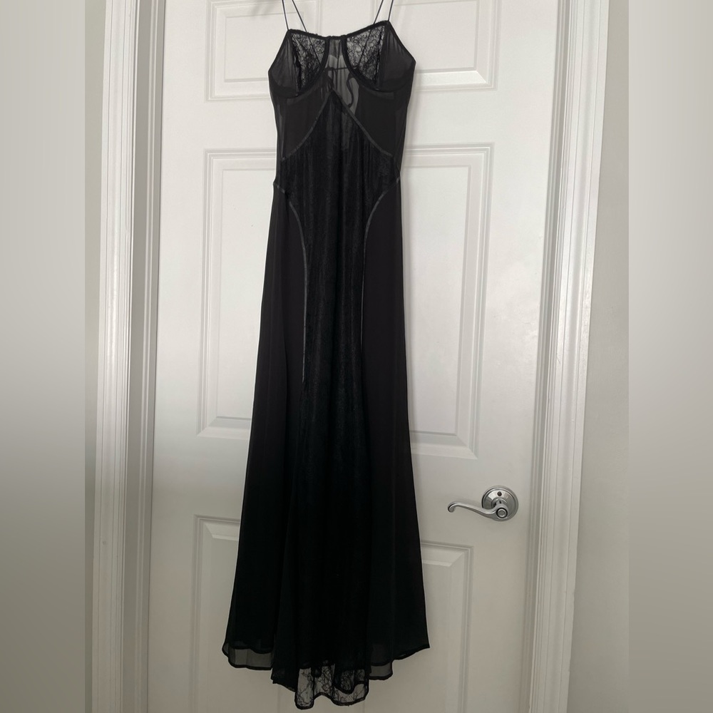 ZARA Long Lace Dress (34B) - Picture 4 of 7